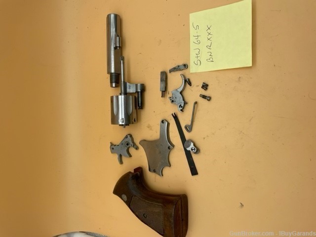 Smith & Wesson 64-5 revolver kit-img-0