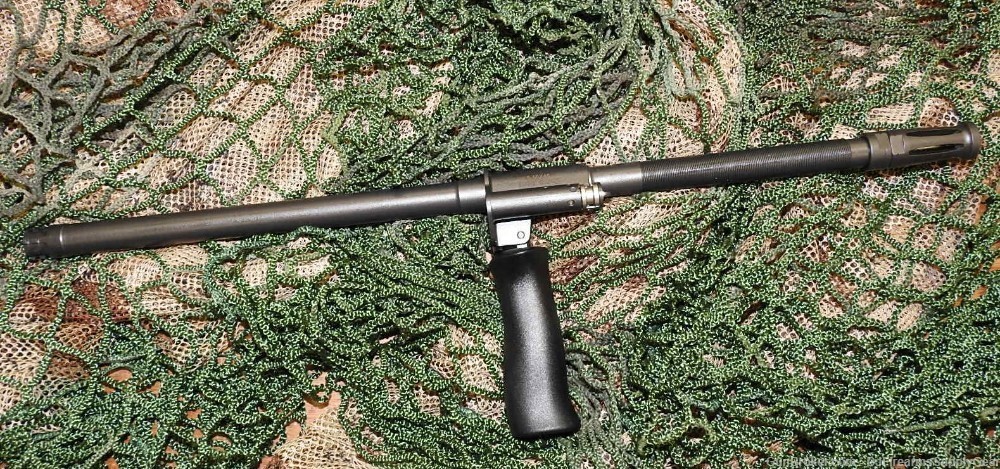 Factory STEYR AUG 20" Barrel Assembily With BLACK Forward Grip -img-8