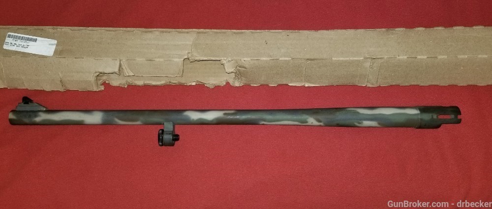 Mossberg 500 barrel camo 24" 12 gauge accuchoke and a front sight-img-1