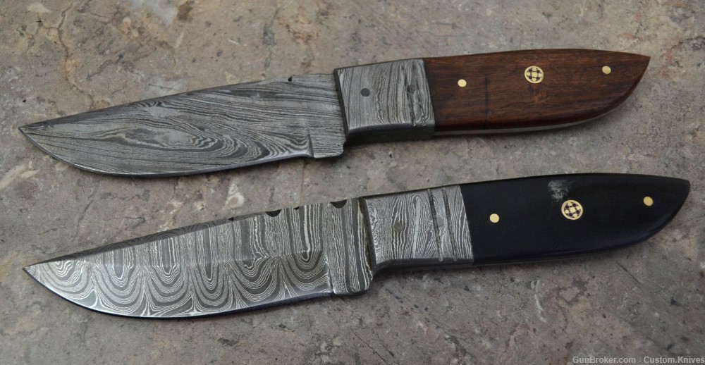 Custom Made Damascus Steel Set of 2 Hunting Knives with Mix Handles(LT-845)-img-0