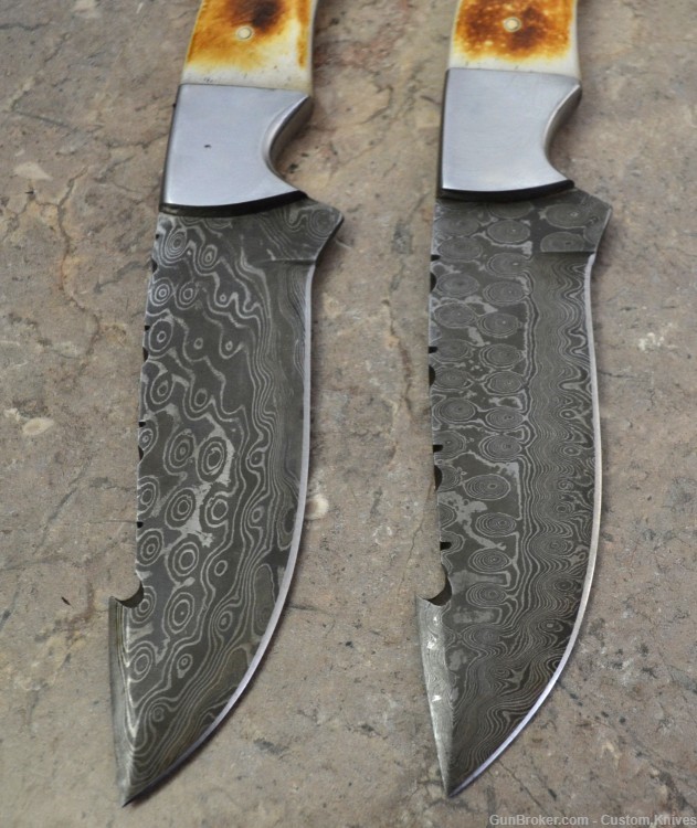 Custom Made Damascus Steel Set of 2 Hunting Gut Hook Knives (LT-846)-img-2