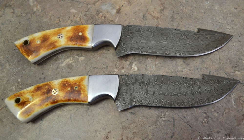Custom Made Damascus Steel Set of 2 Hunting Gut Hook Knives (LT-846)-img-3