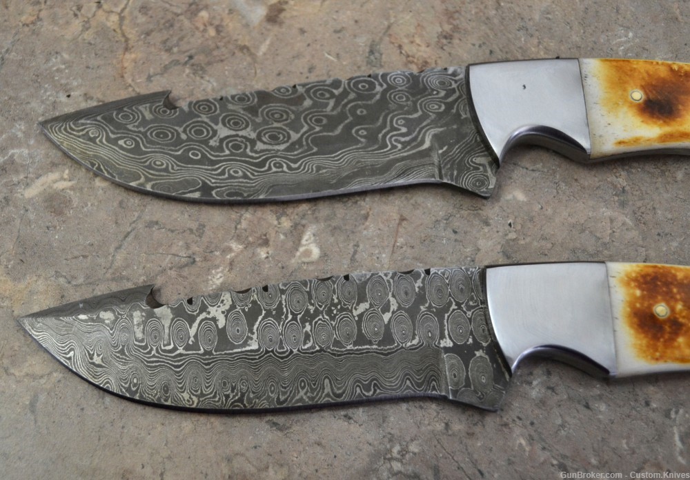 Custom Made Damascus Steel Set of 2 Hunting Gut Hook Knives (LT-846)-img-1
