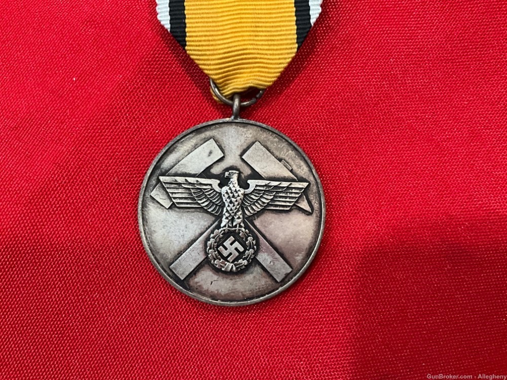 German WW2 Mine Rescue Honor Medal-img-1