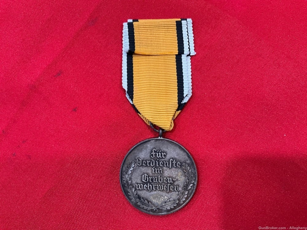 German WW2 Mine Rescue Honor Medal-img-2