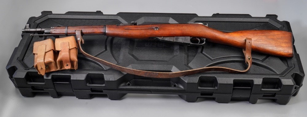1944 Soviet Russian Mosin Nagant Carbine! Leather Sling & Bayonet! C&R!-img-1