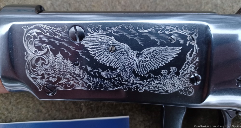 Winchester American Bald Eagle Commemorative Model 94 in .375 WIN-img-11