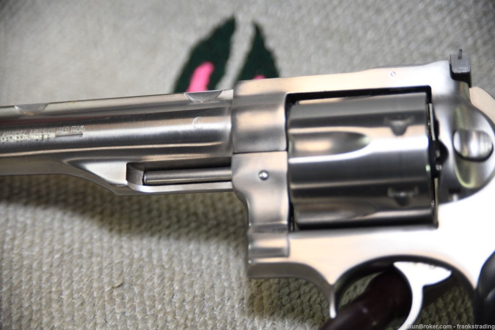 Rare Ruger Redhawk revolver in 41 Magnum 7.5 inch bbl as NEW -img-3