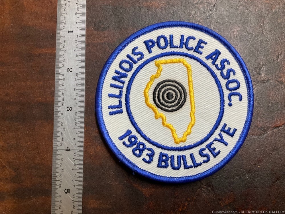 Vintage Illinois police 1983 bulls eye patch ipa rare pistol match -img-0