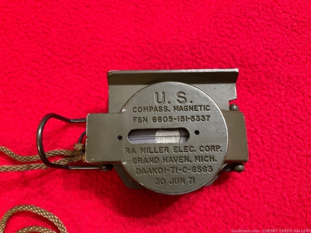 Vintage Vietnam US compass military magnetic MILLER MICHIGAN 1971 army-img-0