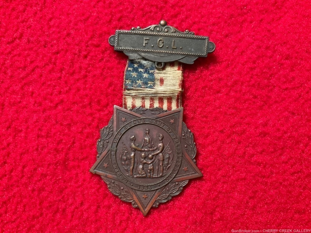 Antique 1886 Grand Army o/t Republic ladies badge medal military GAR -img-4