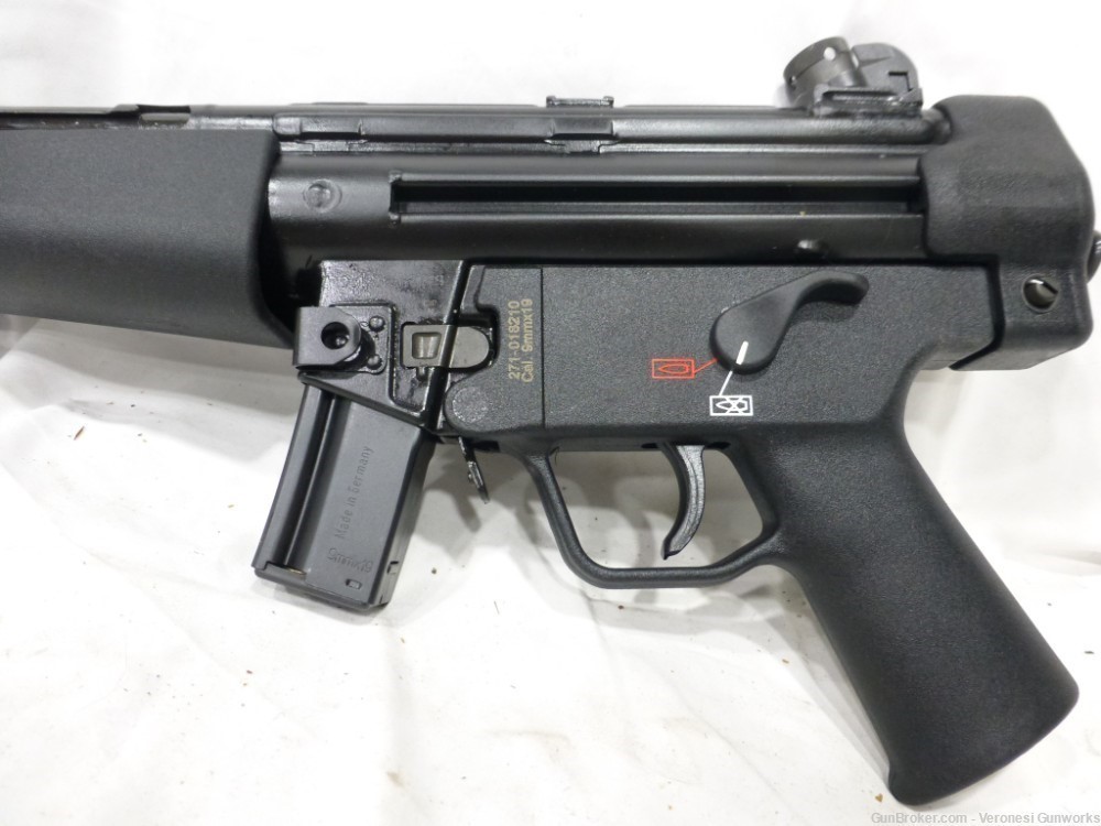 NIB HK SP5 Pistol 9mm (2) 10 rd  Sling Black Soft Case 81000478-img-5