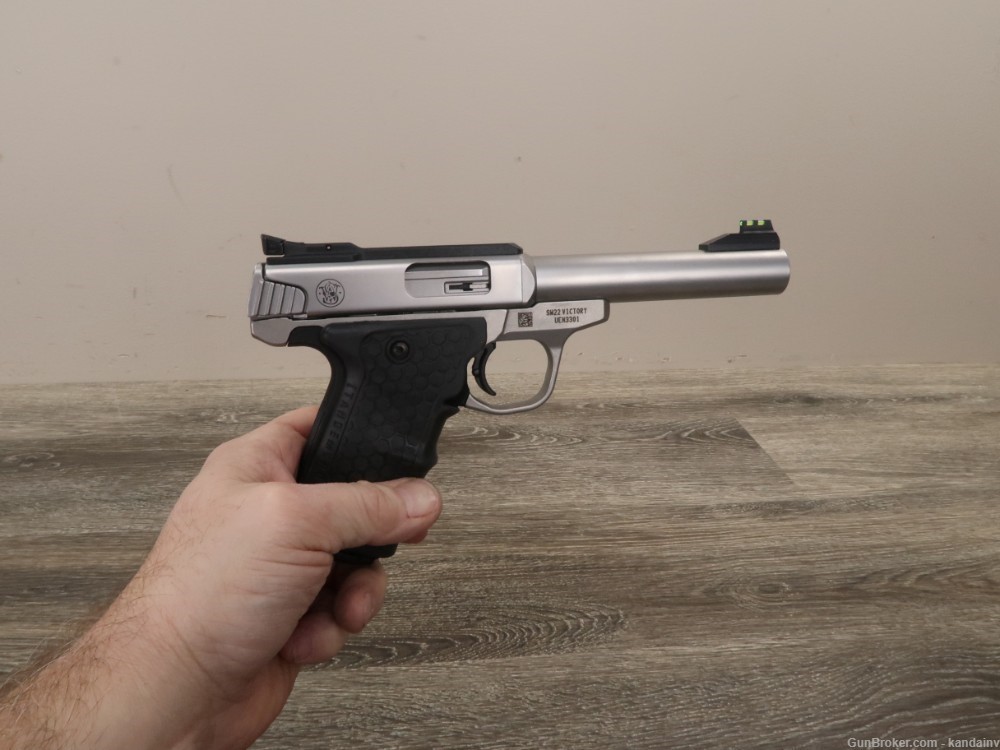 Smith & Wesson Model SW22 Semi Auto Pistol .22 LR 5-1/2"-img-17