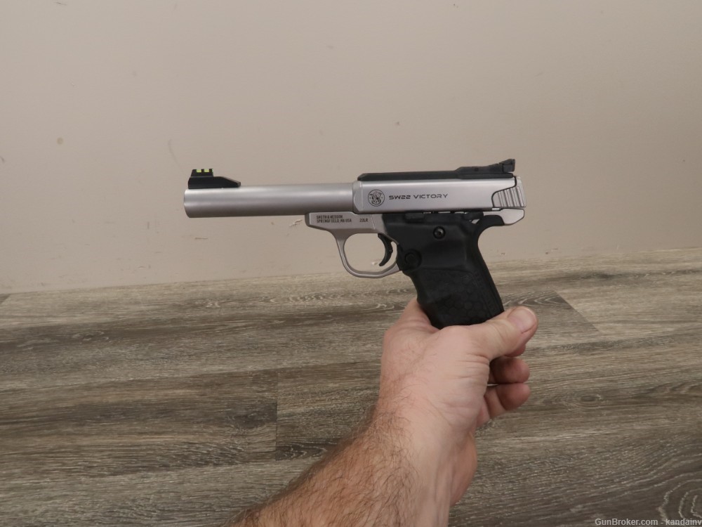 Smith & Wesson Model SW22 Semi Auto Pistol .22 LR 5-1/2"-img-18
