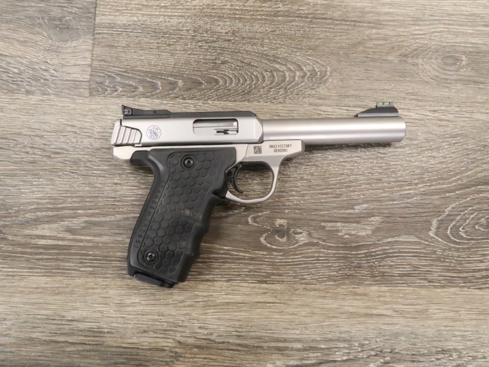 Smith & Wesson Model SW22 Semi Auto Pistol .22 LR 5-1/2"-img-1