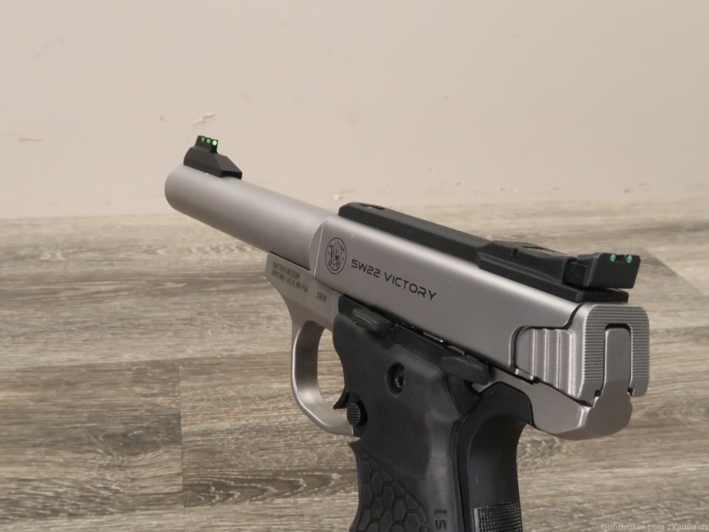 Smith & Wesson Model SW22 Semi Auto Pistol .22 LR 5-1/2"-img-10