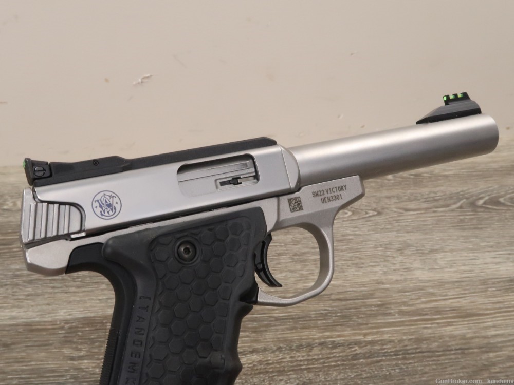 Smith & Wesson Model SW22 Semi Auto Pistol .22 LR 5-1/2"-img-3