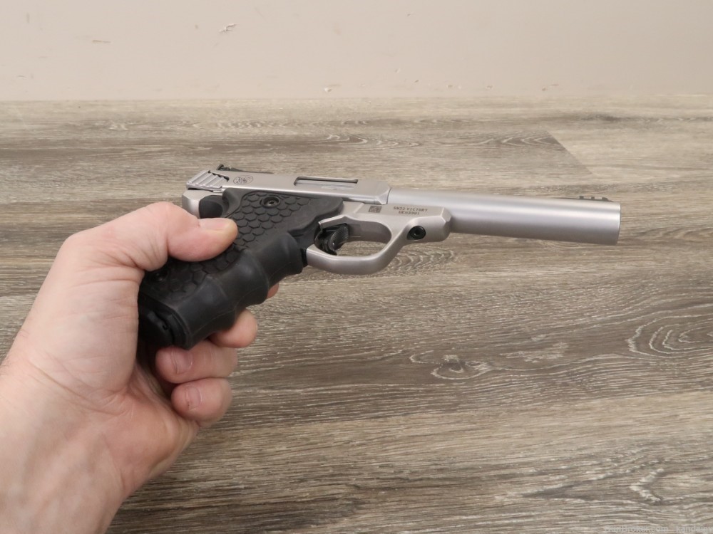 Smith & Wesson Model SW22 Semi Auto Pistol .22 LR 5-1/2"-img-15