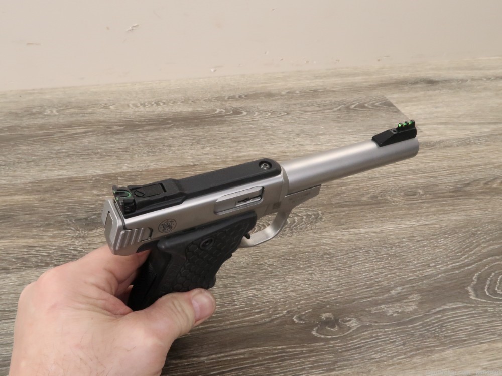 Smith & Wesson Model SW22 Semi Auto Pistol .22 LR 5-1/2"-img-14