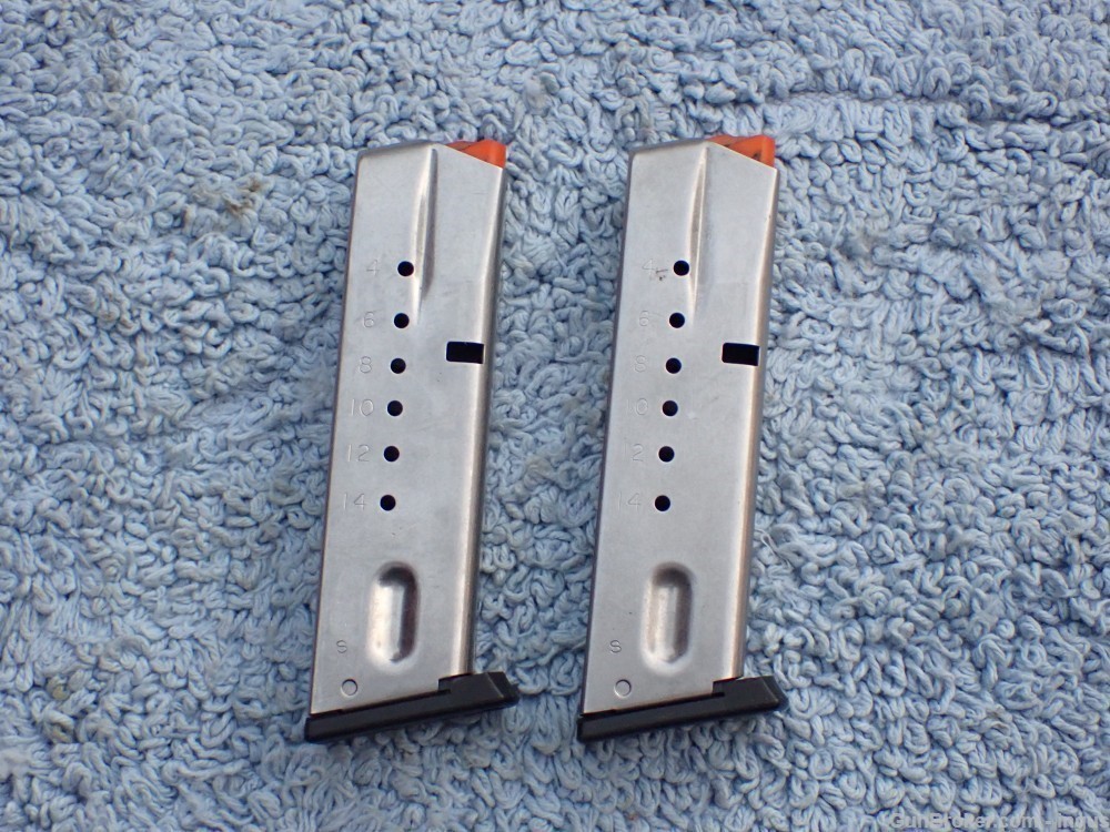 (2 TOTAL) SMITH & WESSON 5906 FACTORY 9MM 15RD MAGAZINE S&W 5906 -img-0
