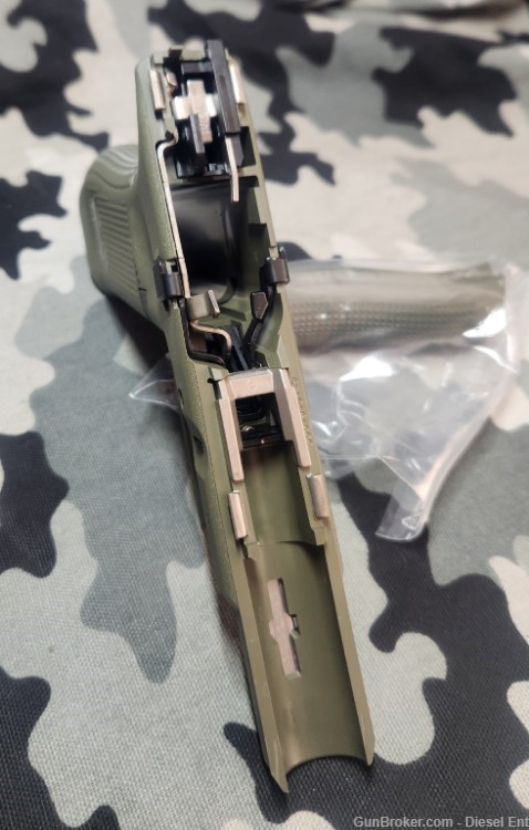 Glock G47  Complete frame 9mm Gen 5 BFG RARE 19 17-img-1