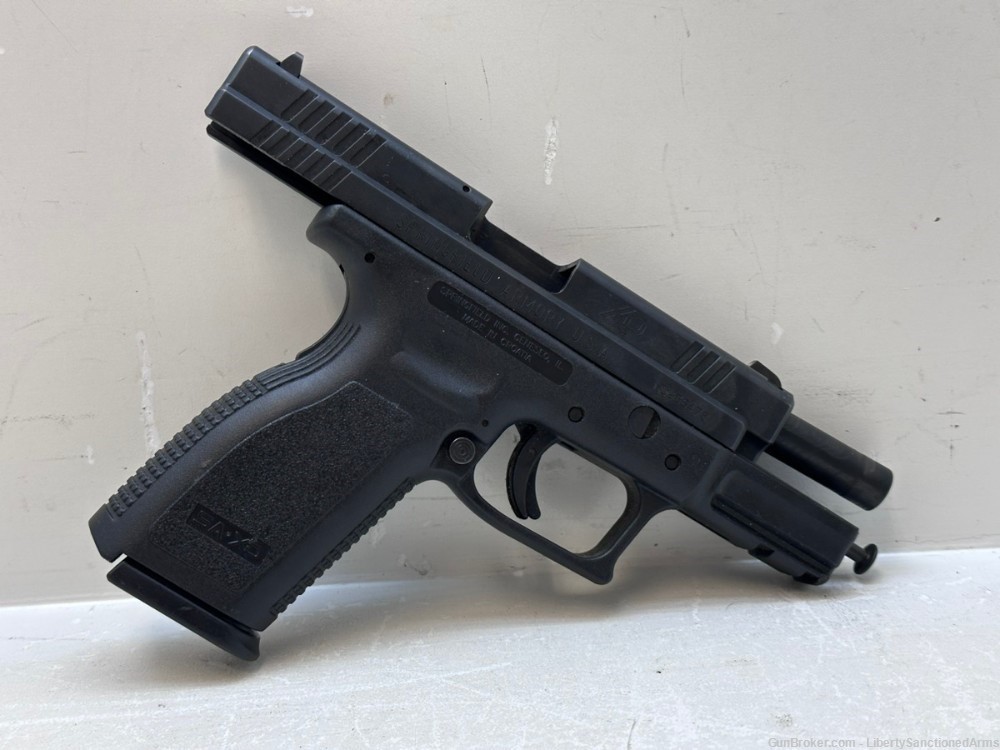 Springfield XD9 XD 9mm Semi Auto Pistol With One Magazine-img-3