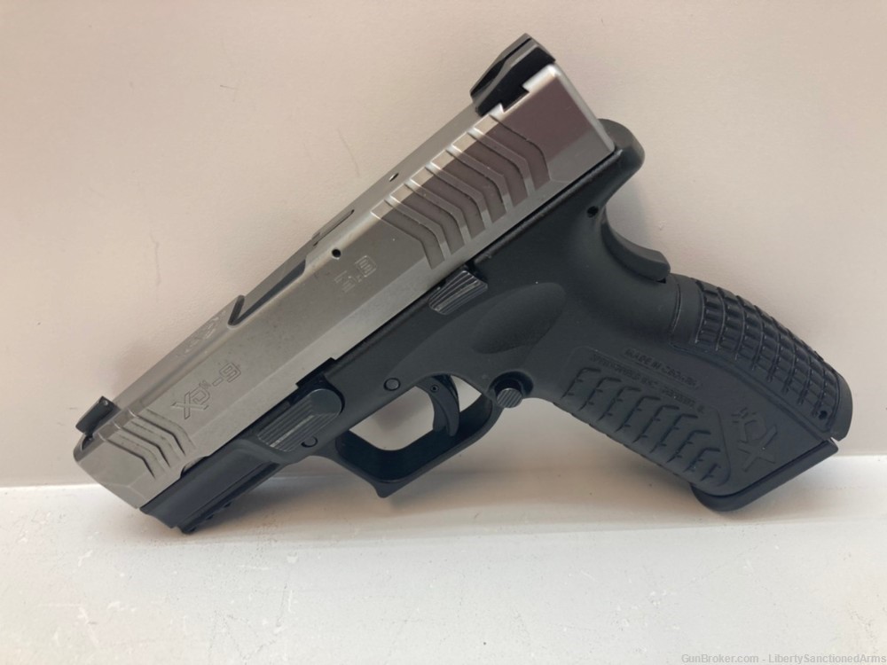 Springfield XDM-9mm 3.8 Semi-Auto 9mm Pistol With Case Holster Magazines-img-3