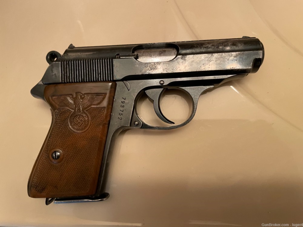 Walther ppk pre war party leader .        no p38 pp Mauser or Browning-img-4