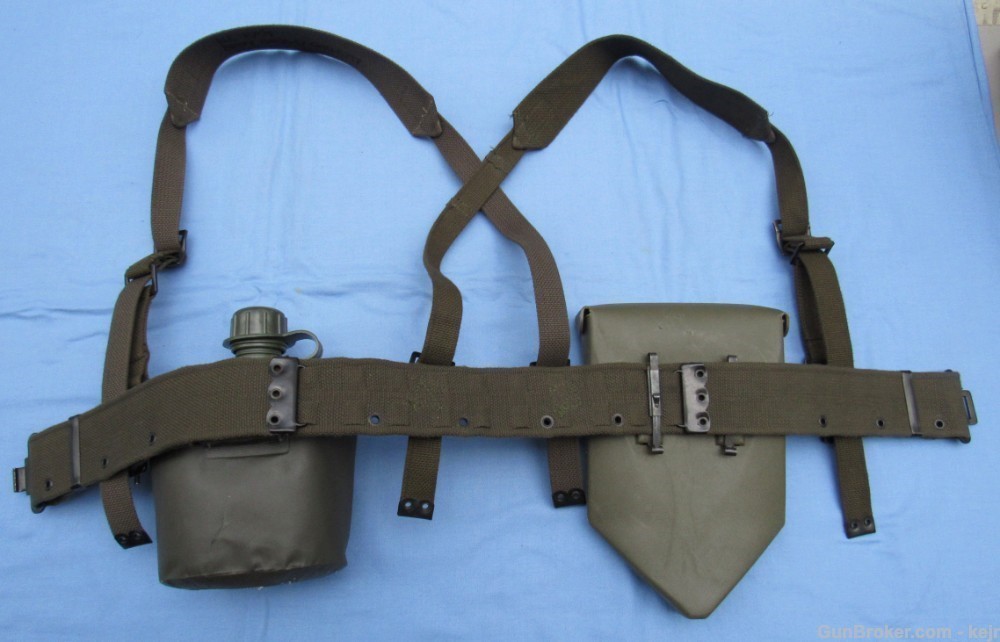 Dutch M.52  FAL Late Gear w/ Large + Small Packs, Canteen, Shovel Carrier-img-24