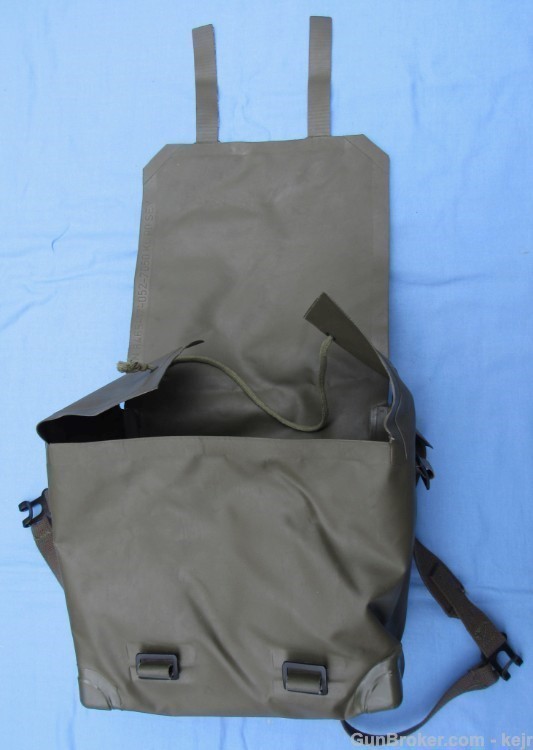 Dutch M.52  FAL Late Gear w/ Large + Small Packs, Canteen, Shovel Carrier-img-30