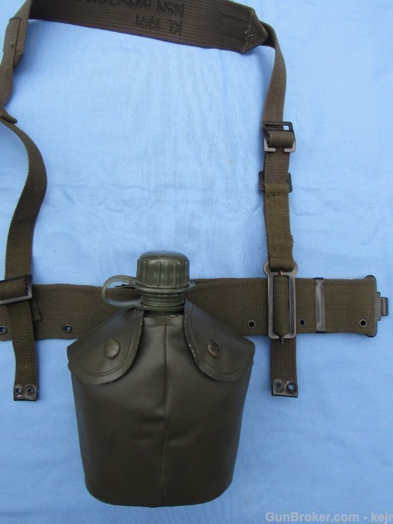 Dutch M.52  FAL Late Gear w/ Large + Small Packs, Canteen, Shovel Carrier-img-12