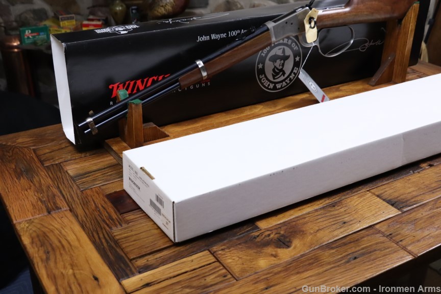 Winchester John Wayne 1892 High Grade Carbine in Box Mint 44-40 WCF -img-57