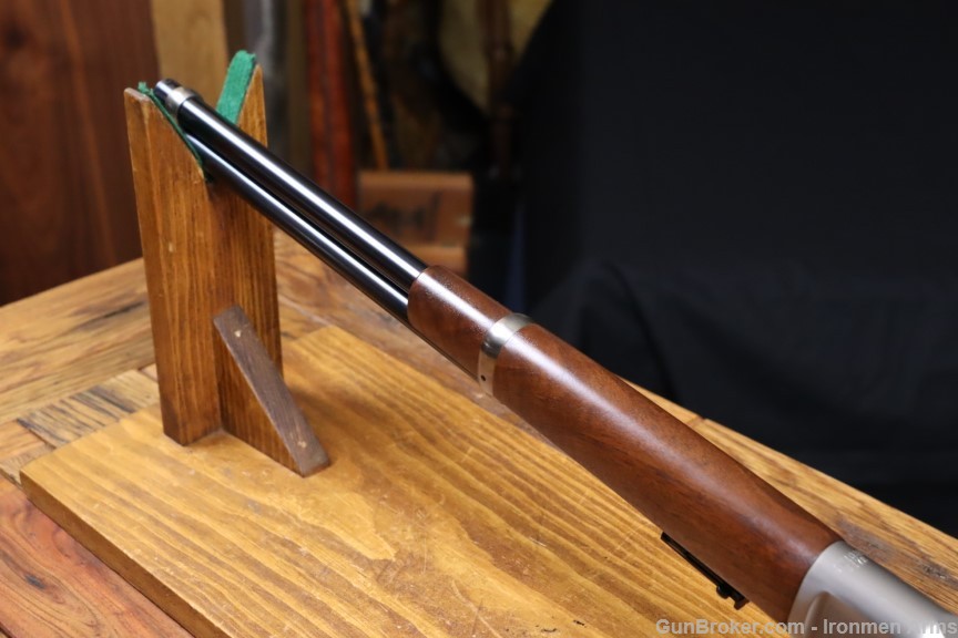 Winchester John Wayne 1892 High Grade Carbine in Box Mint 44-40 WCF -img-42