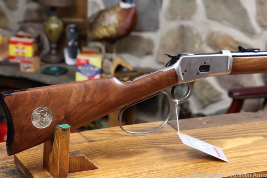 Winchester John Wayne 1892 High Grade Carbine in Box Mint 44-40 WCF -img-9