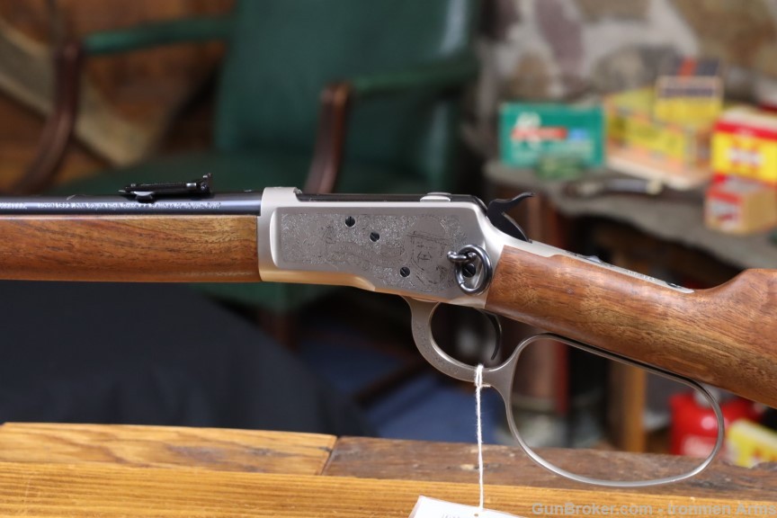Winchester John Wayne 1892 High Grade Carbine in Box Mint 44-40 WCF -img-28