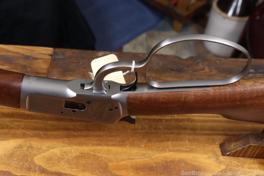 Winchester John Wayne 1892 High Grade Carbine in Box Mint 44-40 WCF -img-45