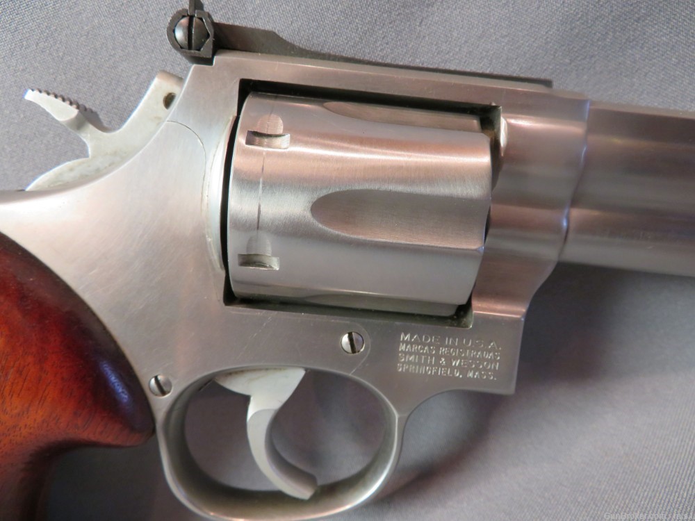 Smith & Wesson Model 686 .357 mag Circa 1984 - 85-img-3