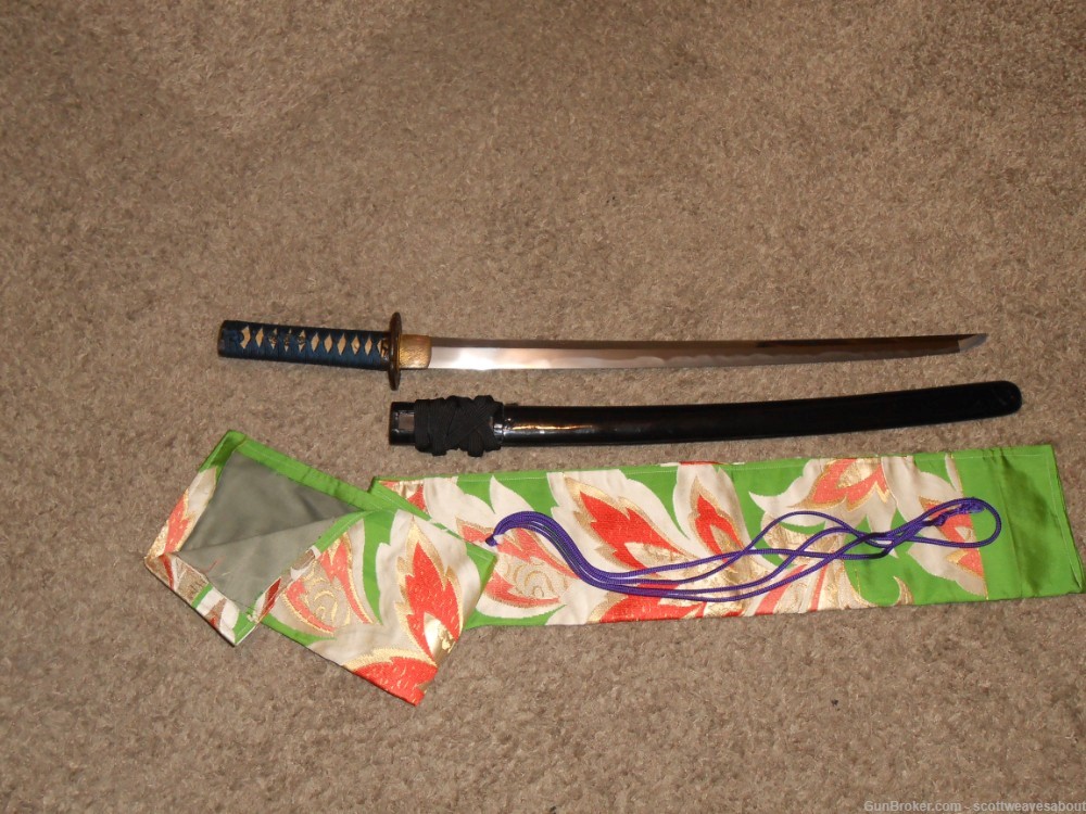 Antique Japanese Katana Samurai Wakizashi Sword Signed Yoshitake-img-1