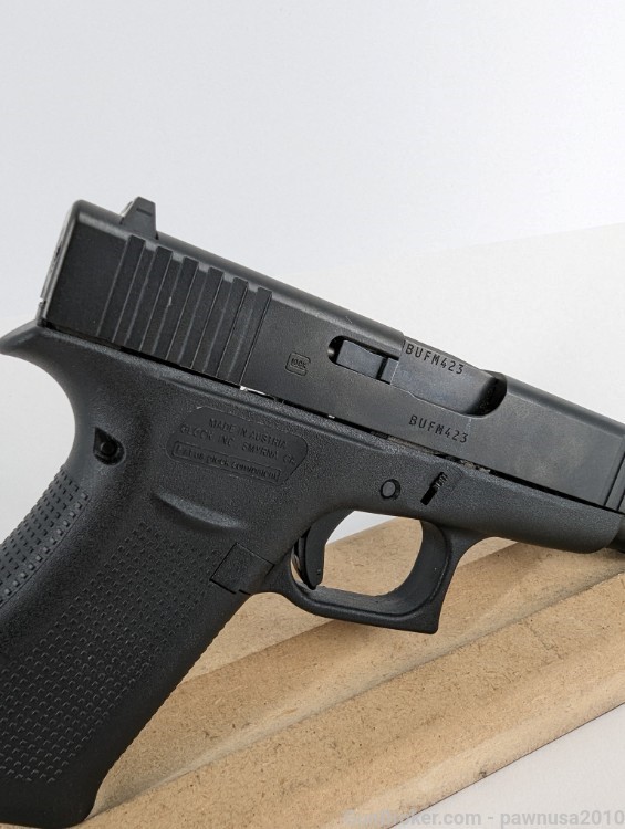 Glock G48 9mm w/ 2 Magazines & Case-img-7