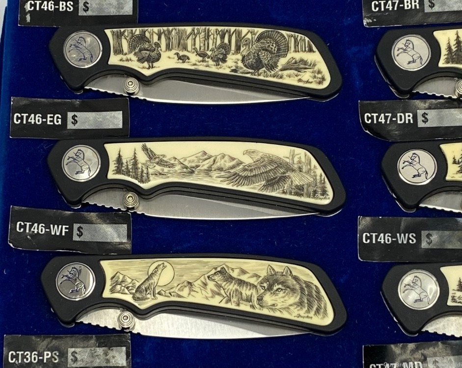 COLT Dealer Display Board-12 Scrimshaw  Pocket Knives -img-2