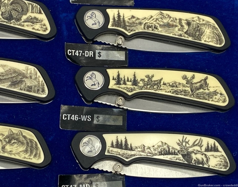 COLT Dealer Display Board-12 Scrimshaw  Pocket Knives -img-1