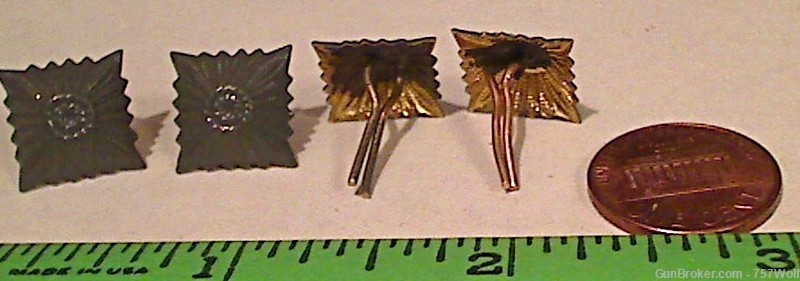 (4) East German Officer Shoulder Board Pips Rank Insignia NOS Subdued Gray-img-0
