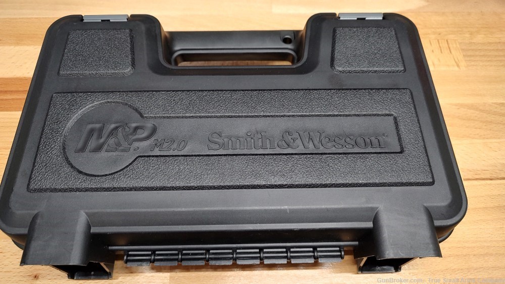 SMITH AND WESSON M&P 22 MAGNUM .22 WMR 4.3" BARREL 30-ROUNDS OPTICS READY-img-8