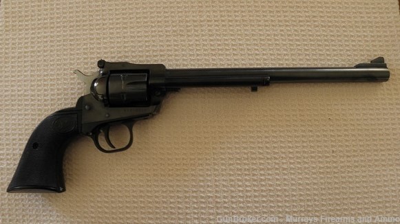 Ruger Blued long barreled Single Six in 32 H&R Magnum good condition-img-0