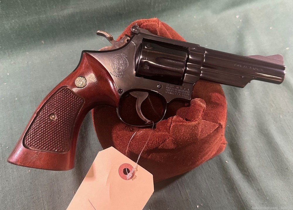 Smith & Wesson Model 19-3, used, 357 Magnum, blued 6 shot fluted cylinder-img-2