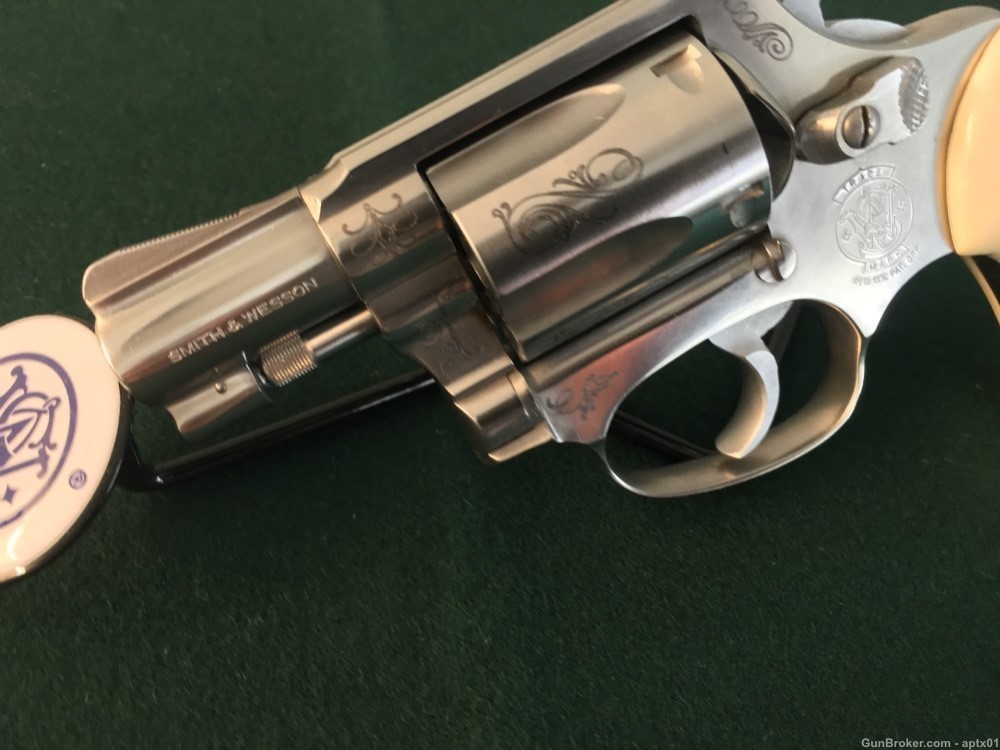 Smith and Wesson / S&W Model 60 Factory Engraved - Very Nice-img-4