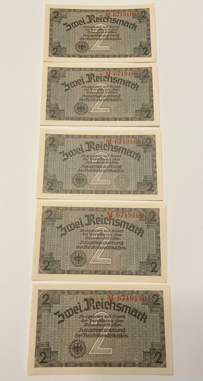 Set of 5 Sequential WW2 German 2 Reichsmark Notes Occupied Territories WW2-img-0