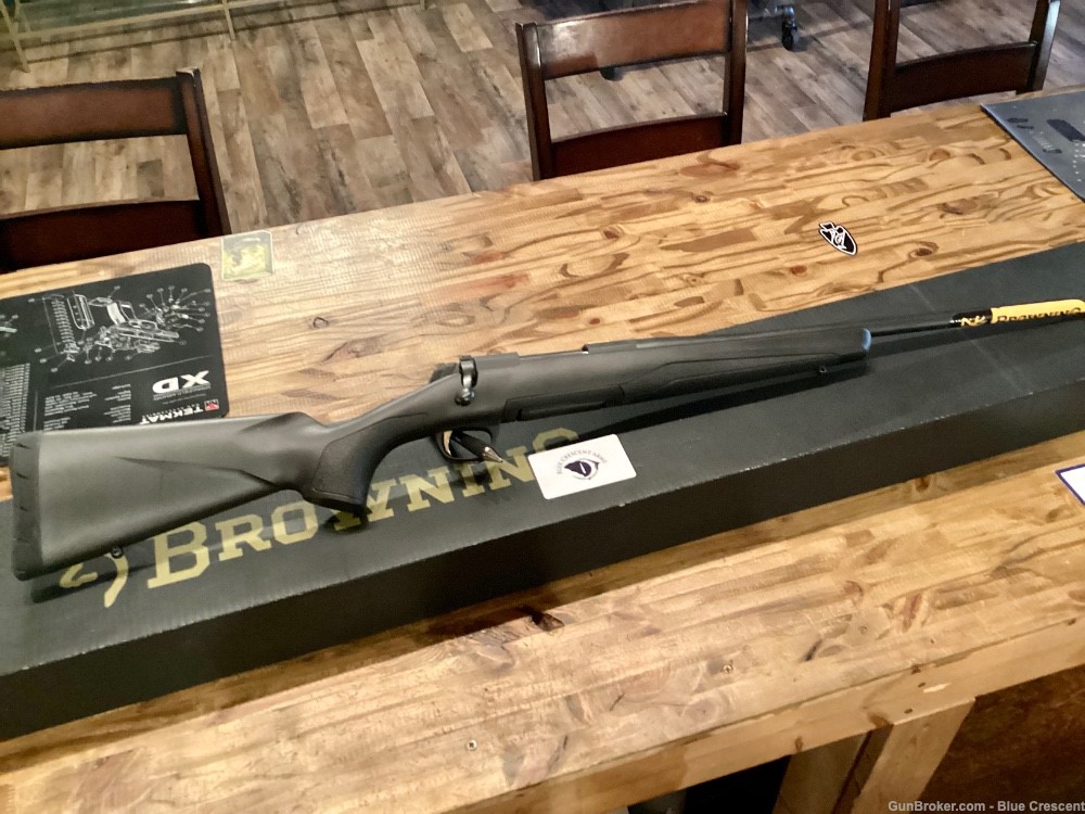 Browning X-Bolt .243 WIN NEW-img-1