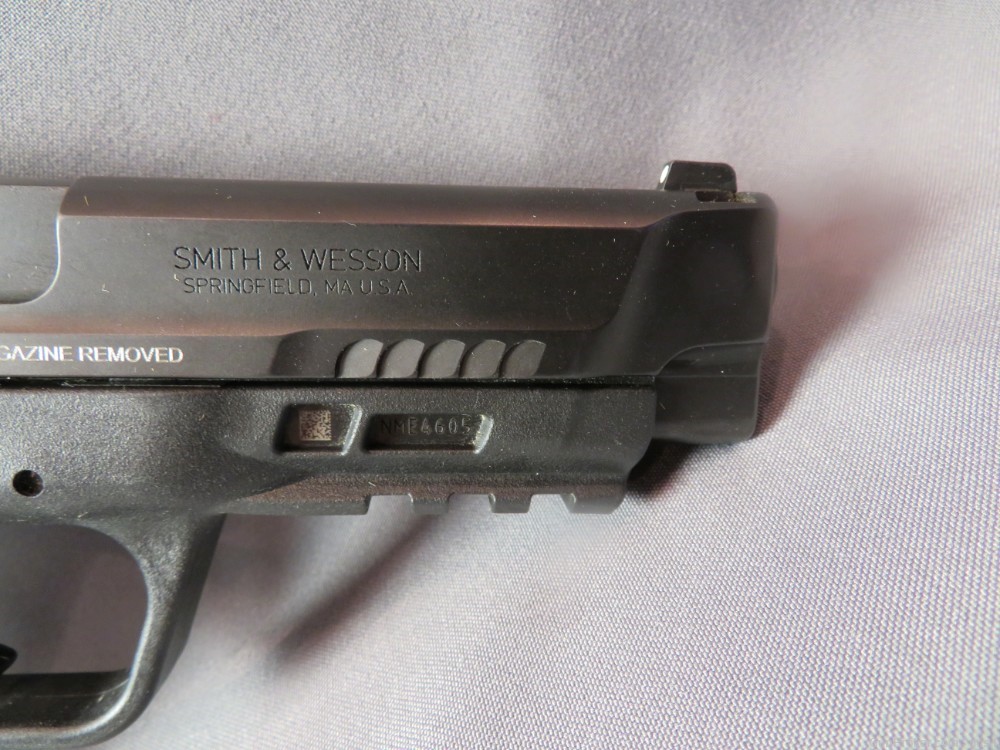 Smith & Wesson M&P 45 M2.0 .45 ACP-img-8