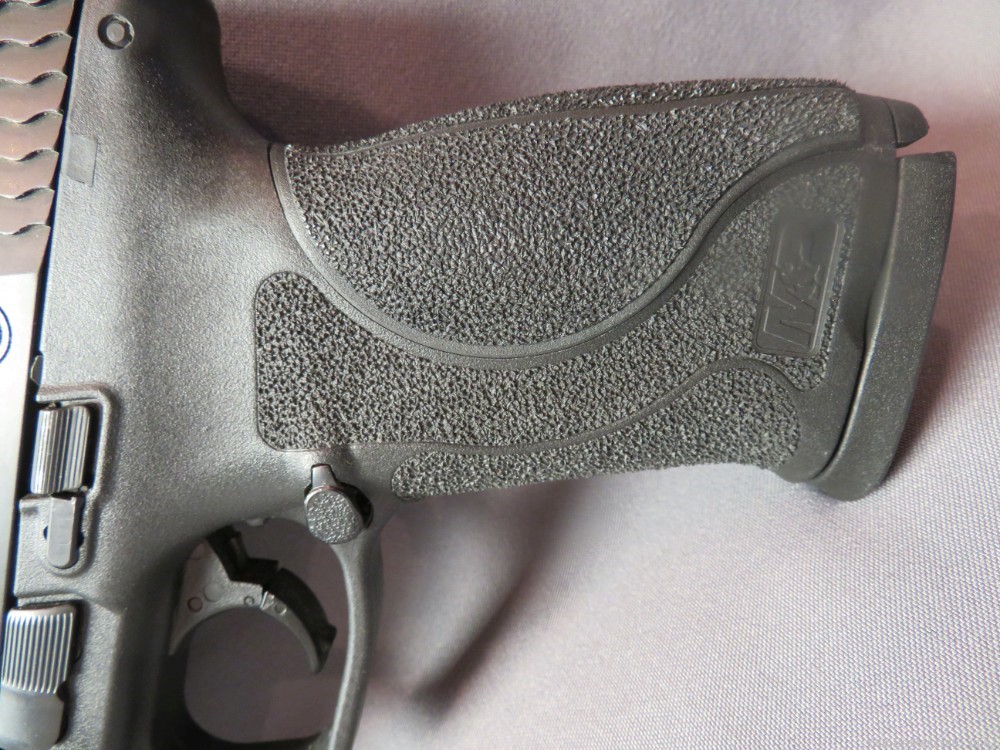 Smith & Wesson M&P 45 M2.0 .45 ACP-img-3